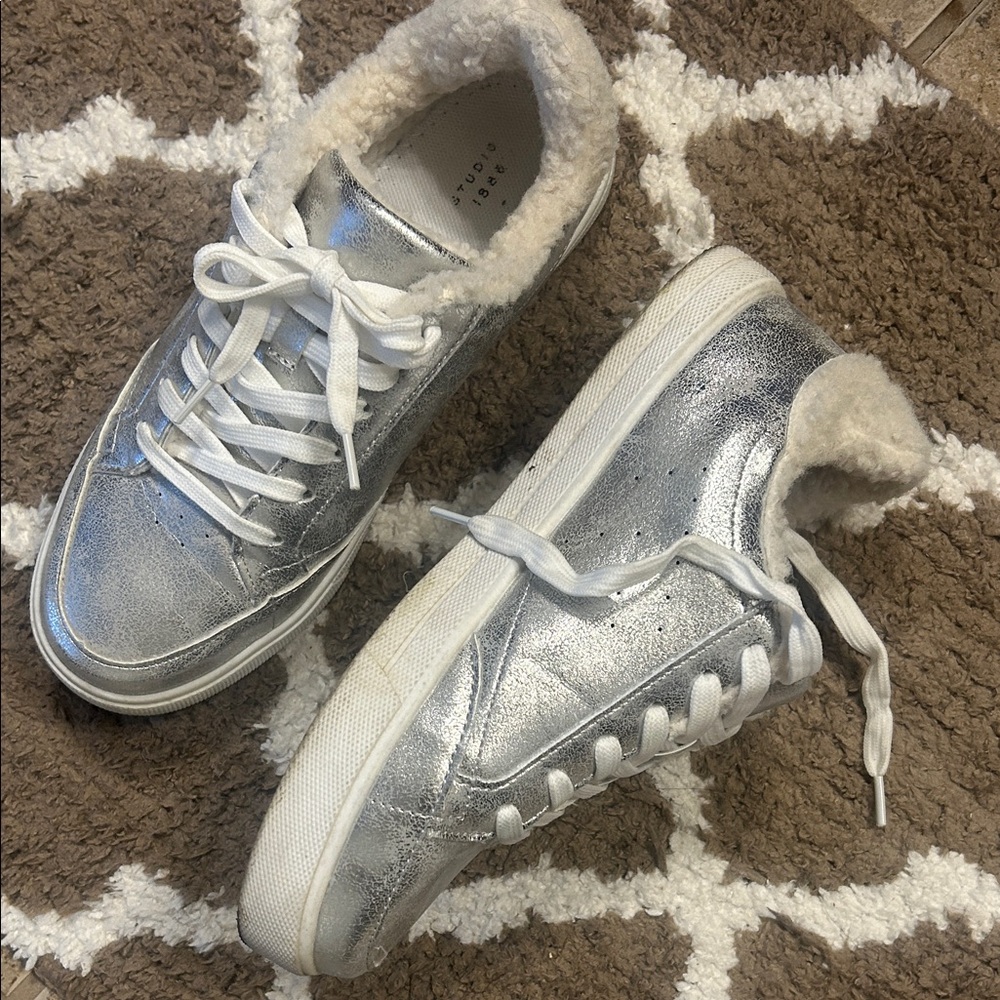 Silver Athletic Shoes with Faux Fur Lining